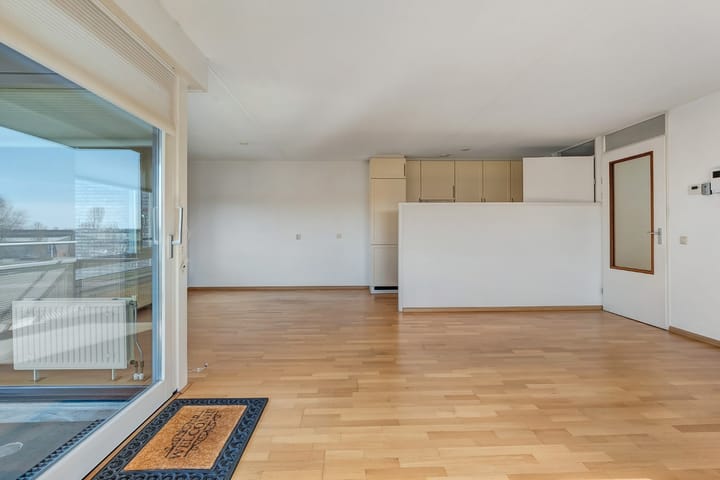 Foto 19 van Meindert Hobbemastraat 8