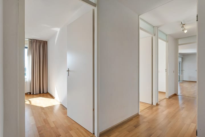 Foto 35 van Meindert Hobbemastraat 8