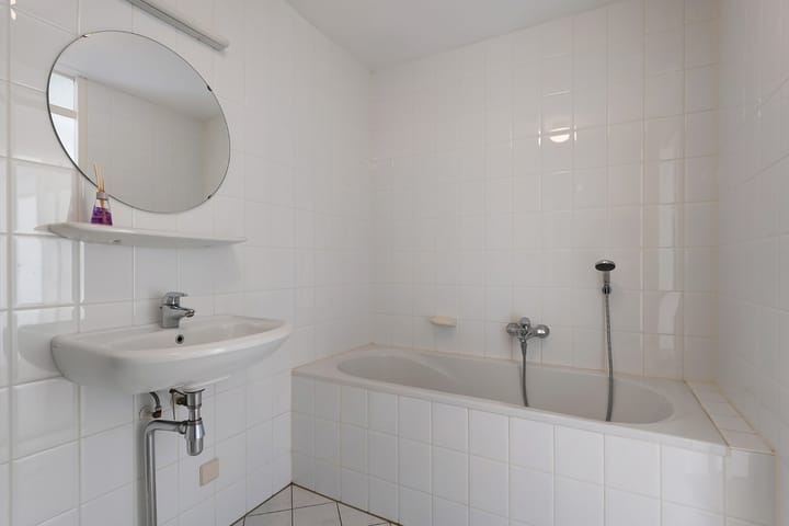 Foto 43 van Meindert Hobbemastraat 8