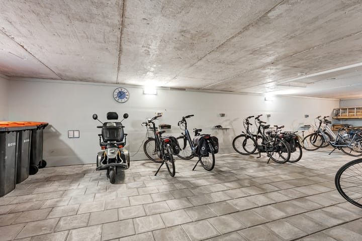 Foto 51 van Meindert Hobbemastraat 8