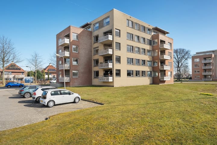 Foto 53 van Meindert Hobbemastraat 8