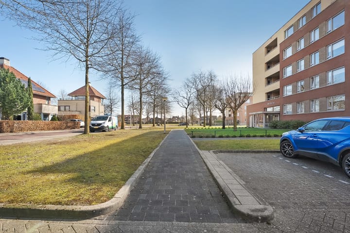 Foto 56 van Meindert Hobbemastraat 8