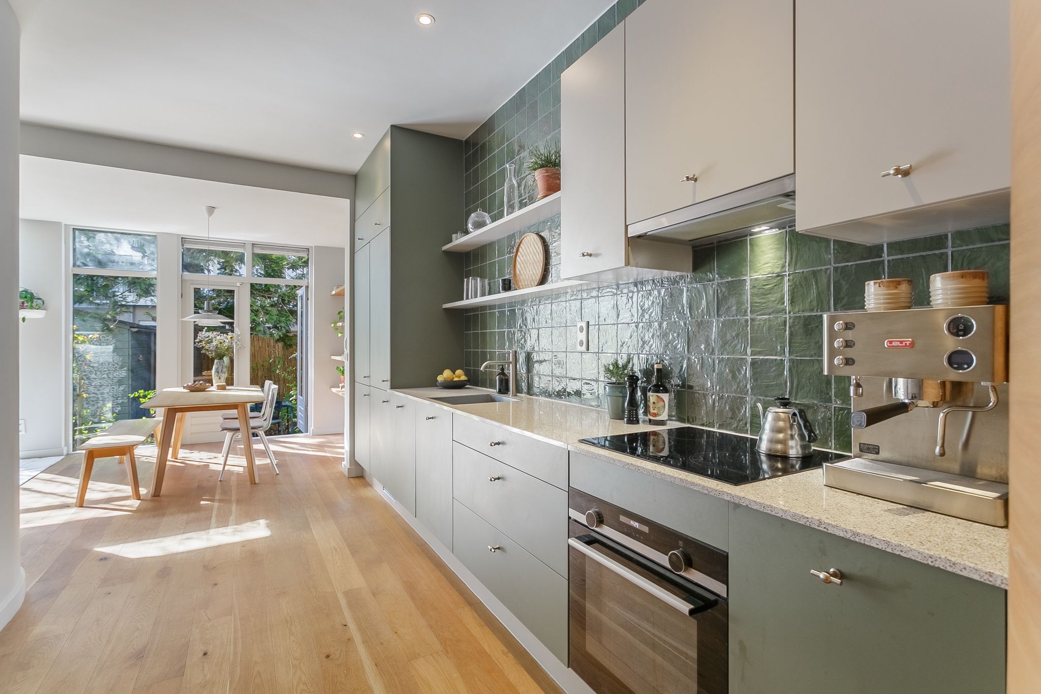 Foto 6 van Hoofdweg 395-H