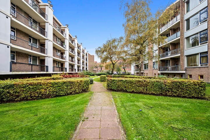 Photo 30 of Busken Huetlaan 88