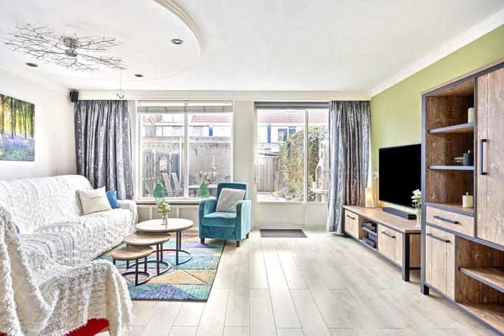 Foto 2 van Manderveen 23