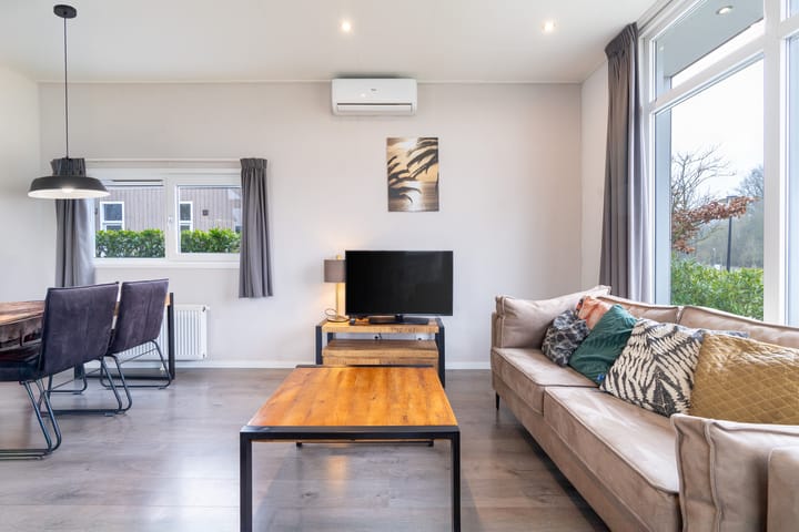 Photo 2 of Valkenburgerweg 128-V210