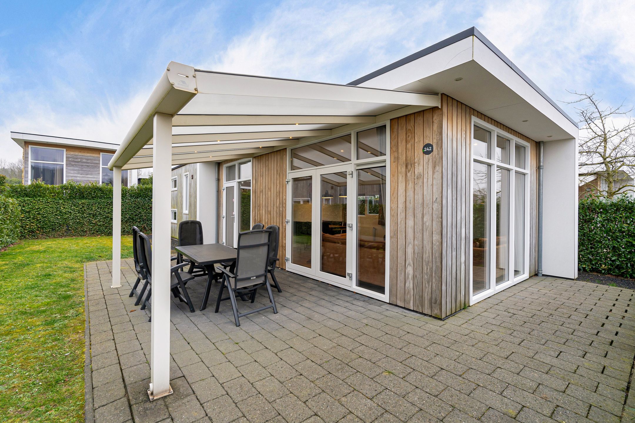 3-bedroom freehold villa in Schin op Geul — photo 5 of 5