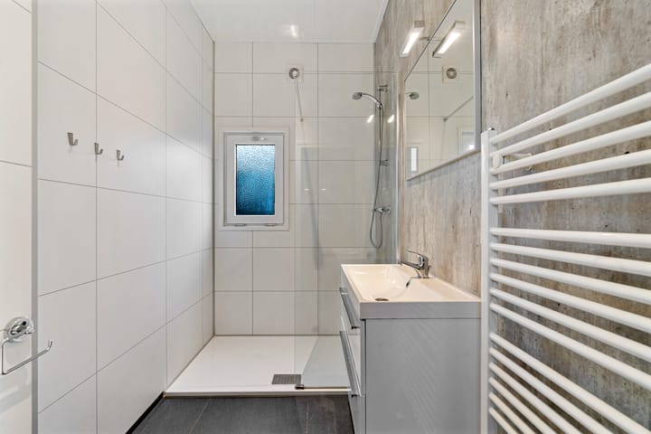 Photo 12 of Valkenburgerweg 128-V242