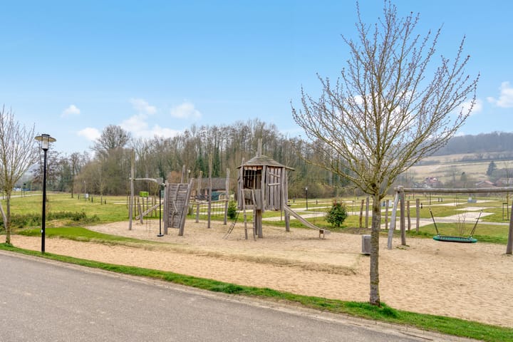 Photo 16 of Valkenburgerweg 128-V242