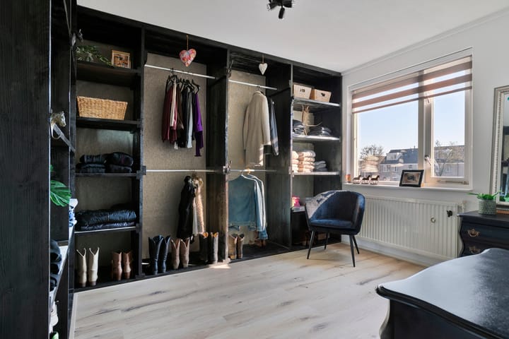 Foto 37 van Caro van Eycklaan 10