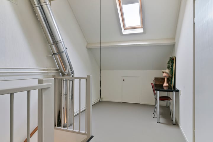 Foto 40 van Caro van Eycklaan 10