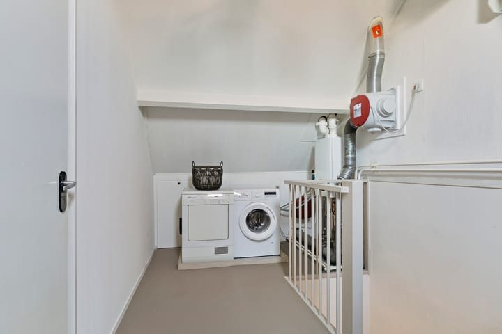 Foto 41 van Caro van Eycklaan 10