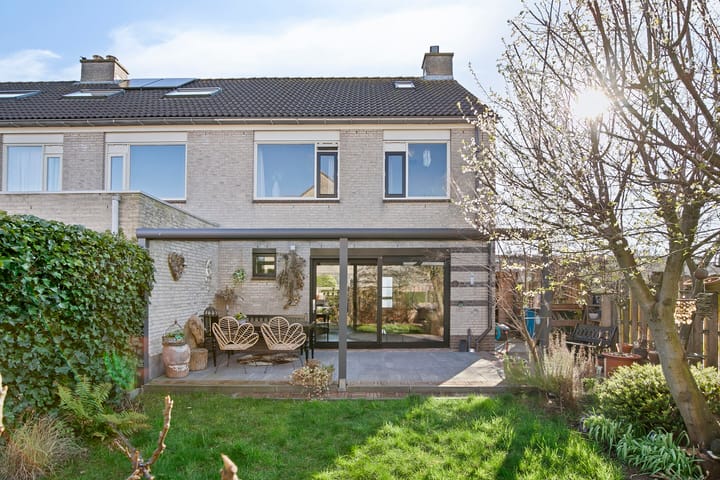 Foto 52 van Caro van Eycklaan 10