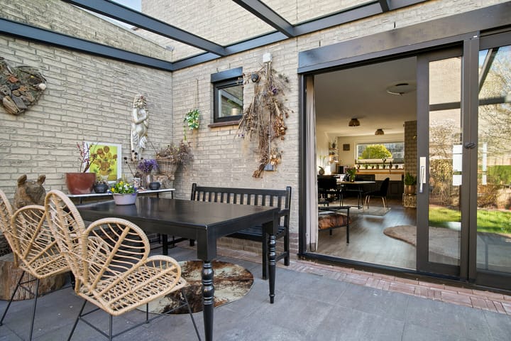 Foto 51 van Caro van Eycklaan 10