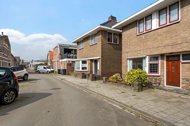 Foto 32 van Emmastraat 8