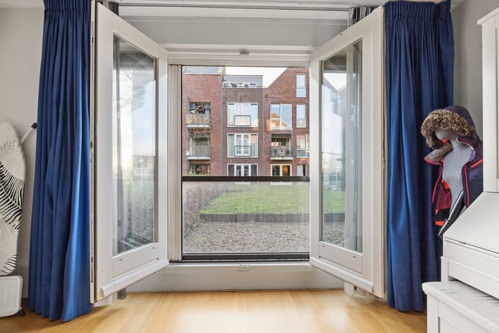 Foto 15 van Spoorlaan 65