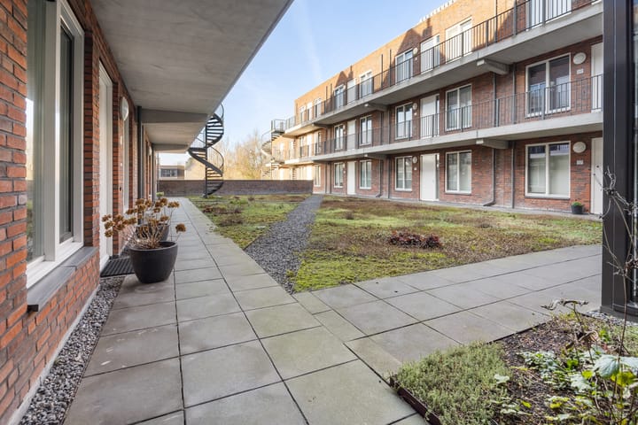 Foto 27 van Spoorlaan 65