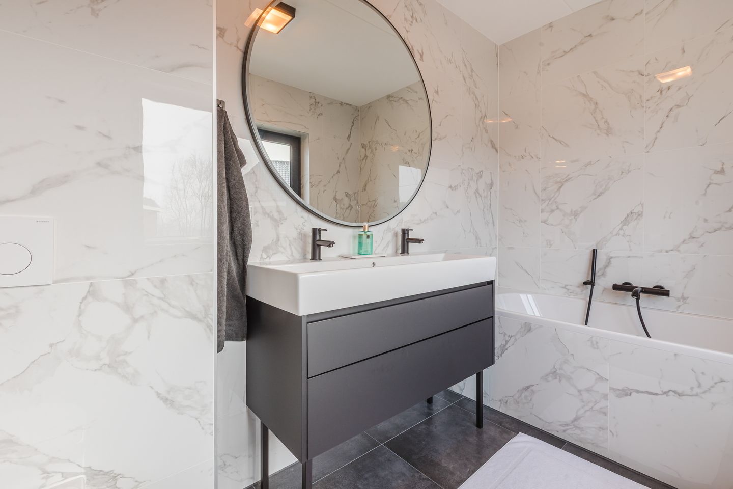 Photo 19 of Prinsenstal 9