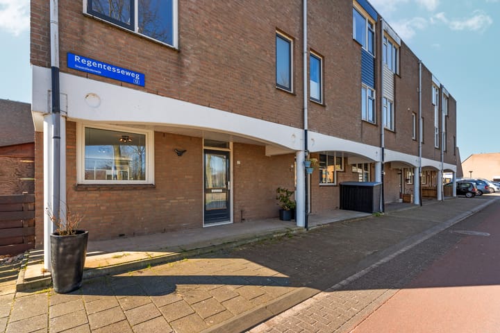 Photo 9 of Regentesseweg 17