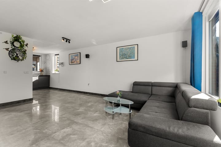 Photo 13 of Regentesseweg 17