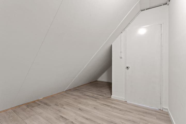 Photo 37 of Regentesseweg 17