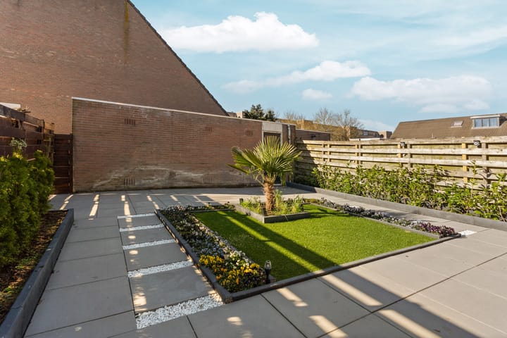 Photo 42 of Regentesseweg 17