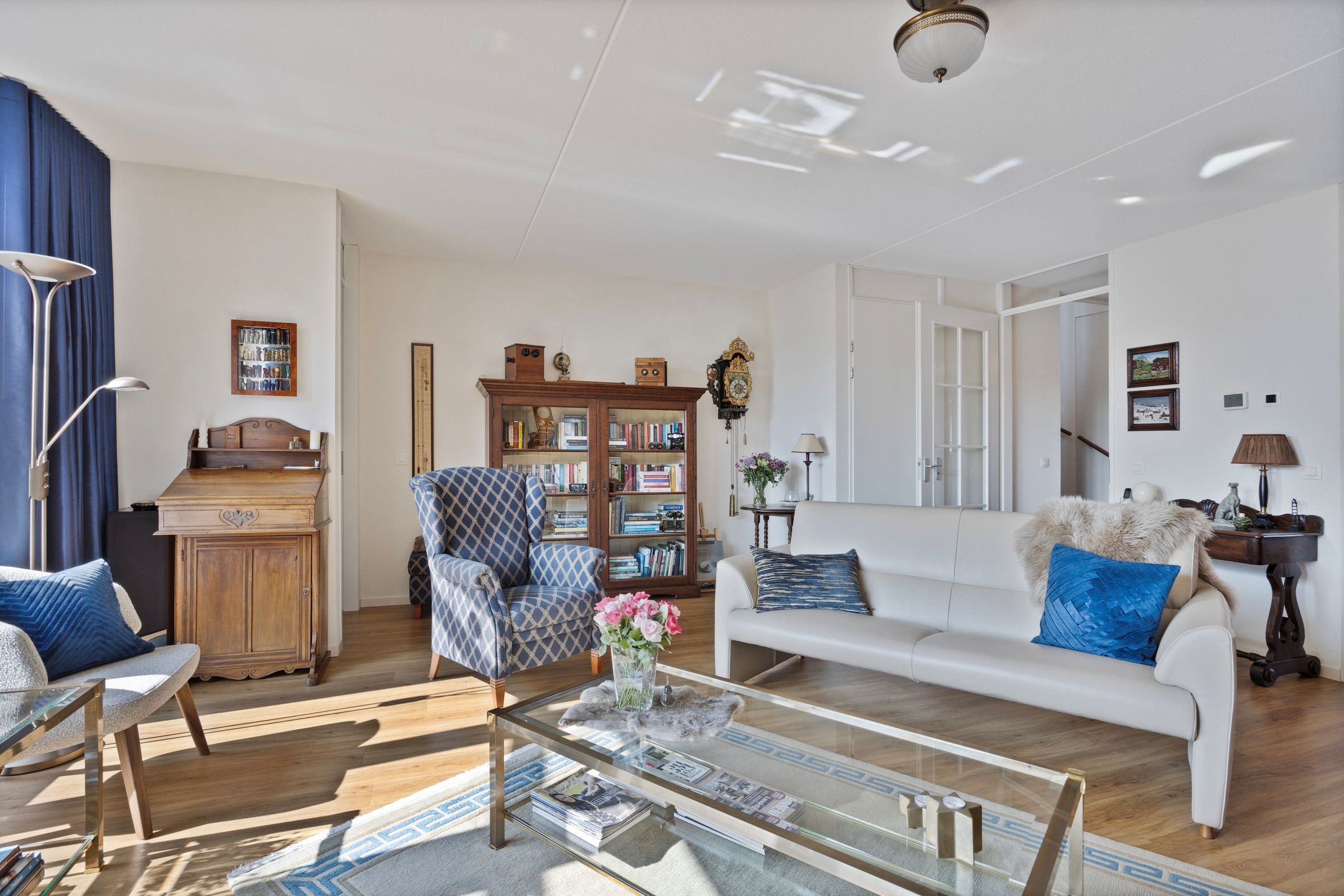 Foto 9 van Emerald 10