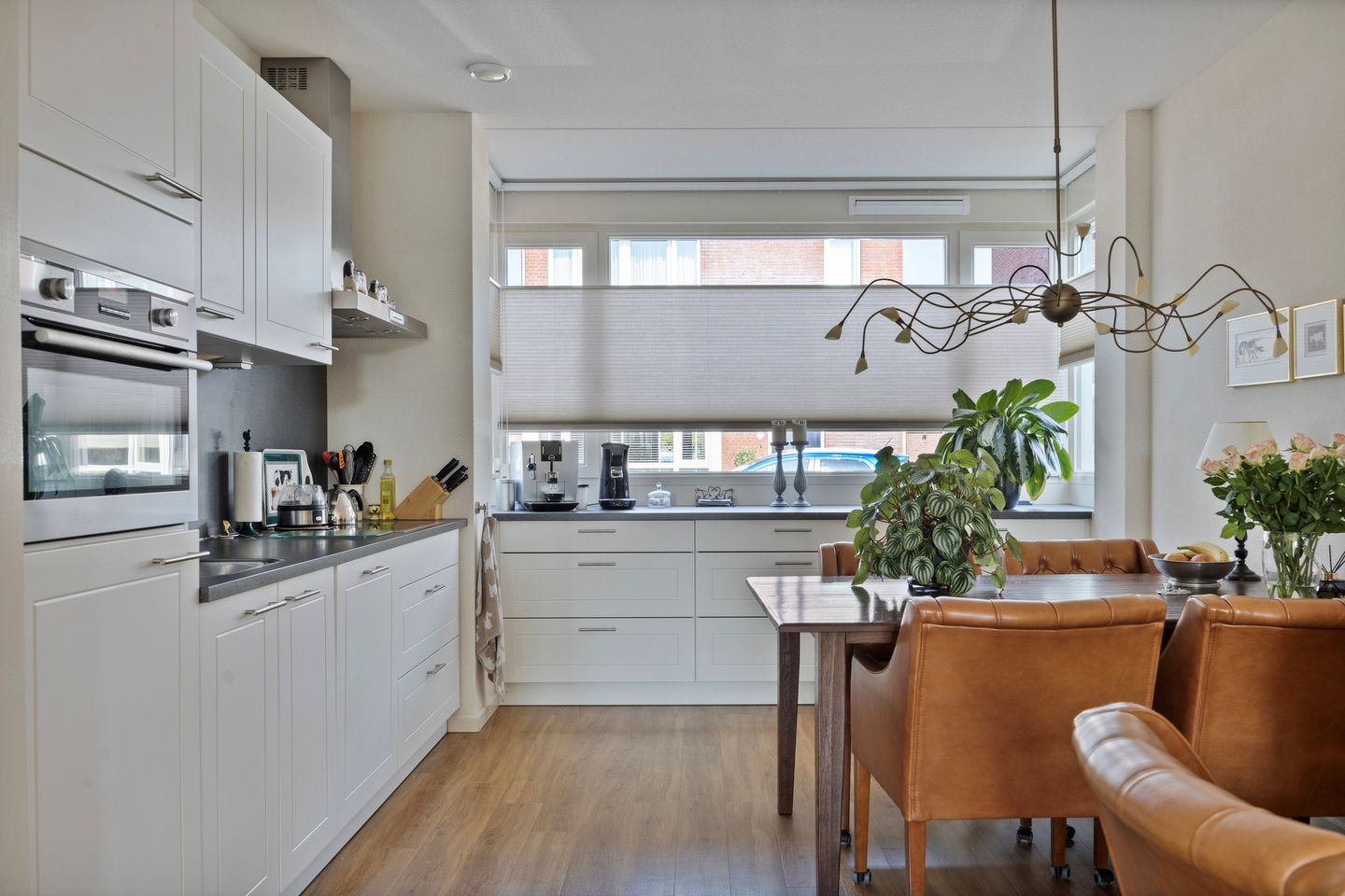 Foto 10 van Emerald 10