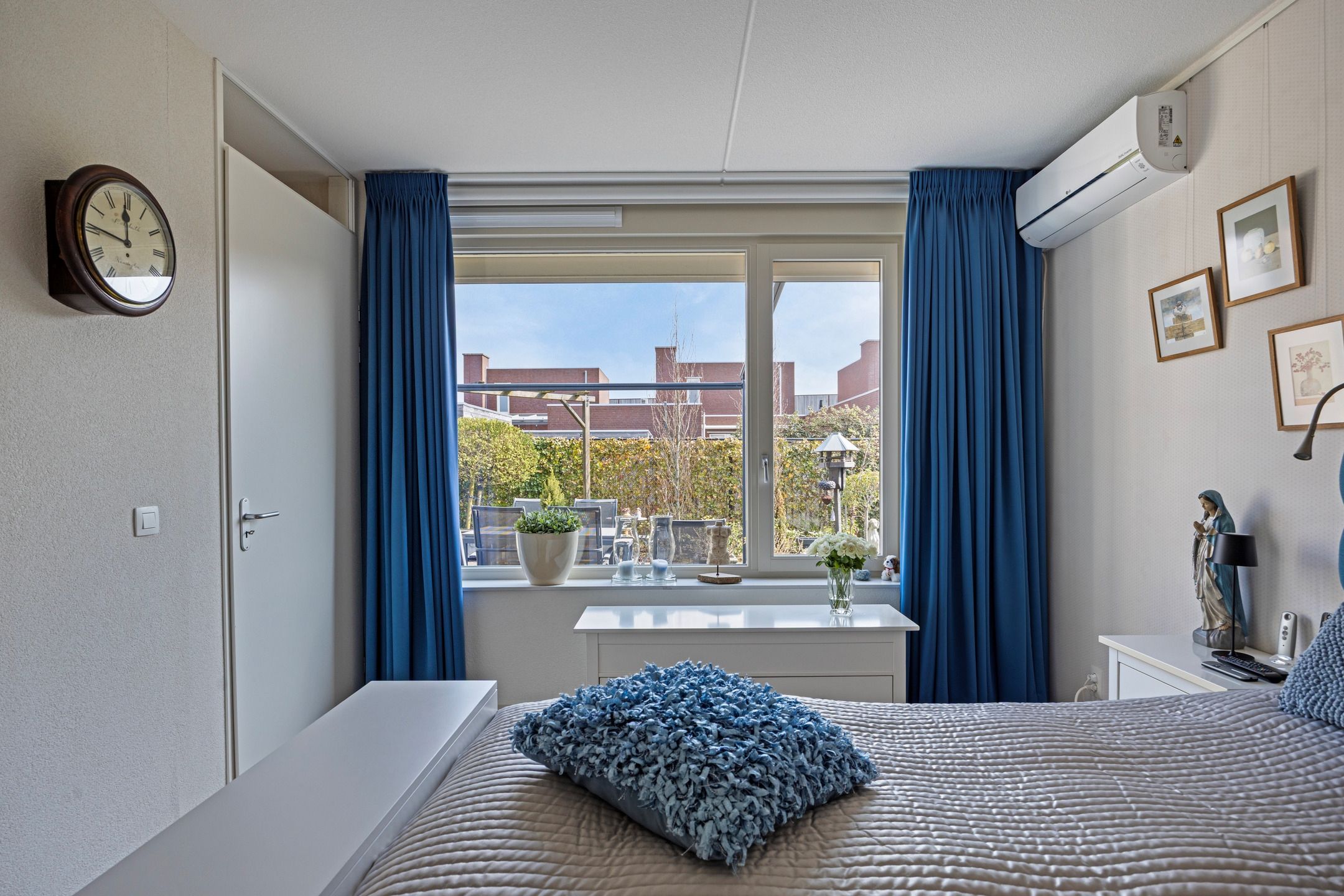 Foto 18 van Emerald 10