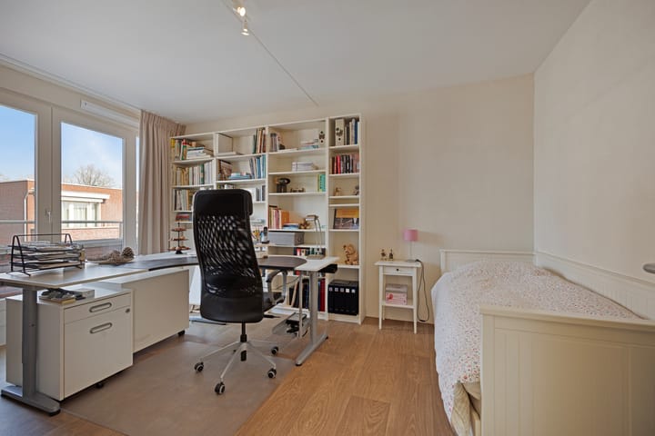 Foto 25 van Emerald 10