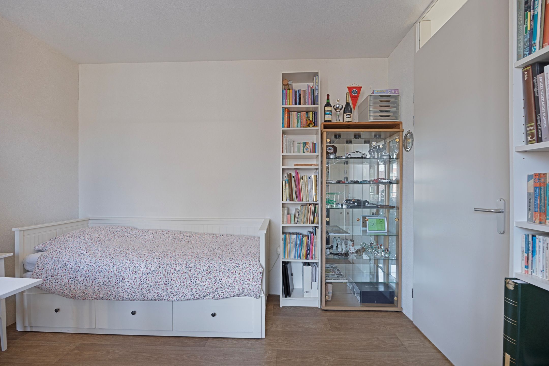 Foto 27 van Emerald 10