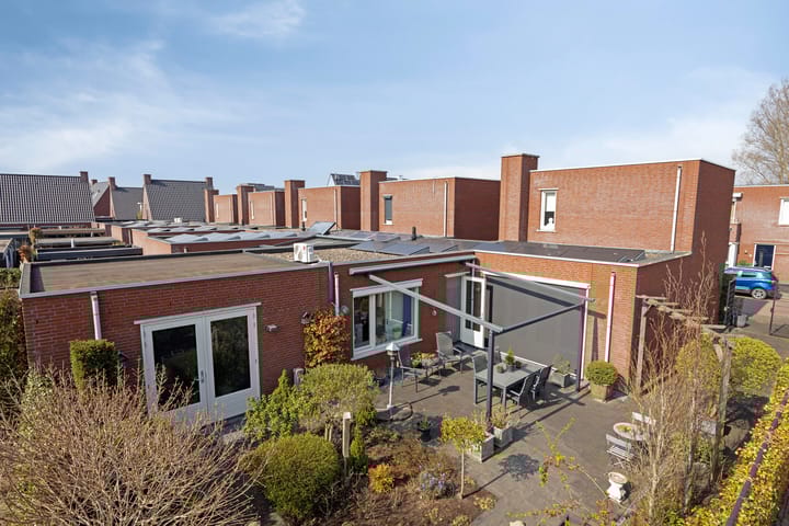 Foto 30 van Emerald 10