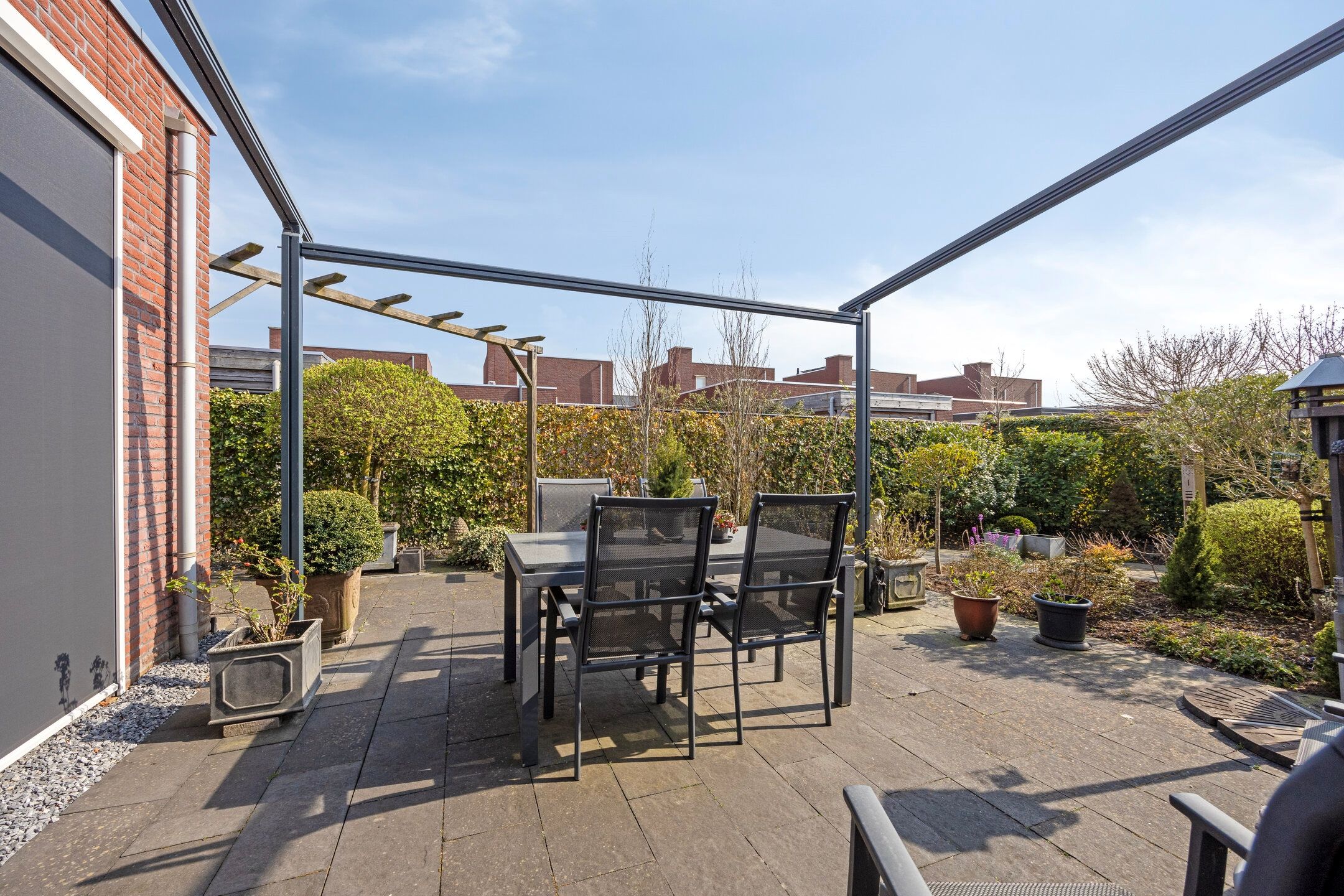 Foto 33 van Emerald 10