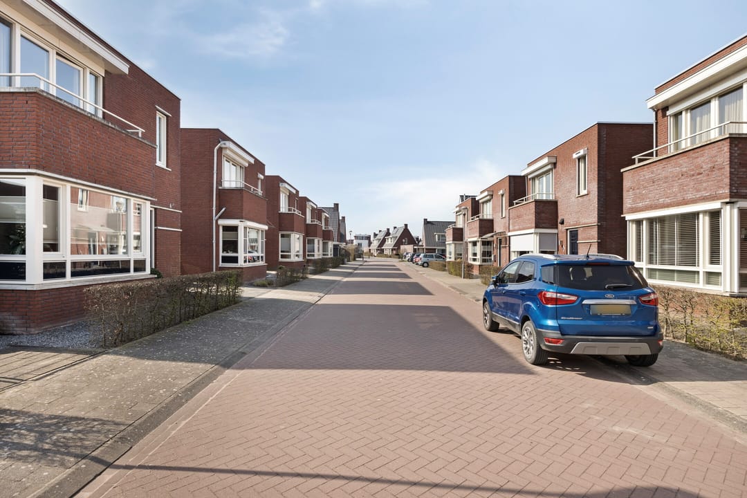 Foto 38 van Emerald 10