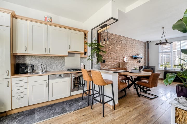 Photo 14 of Brouwerstraat 56