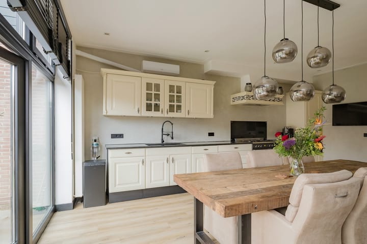 Foto 9 van Trompstraat 96