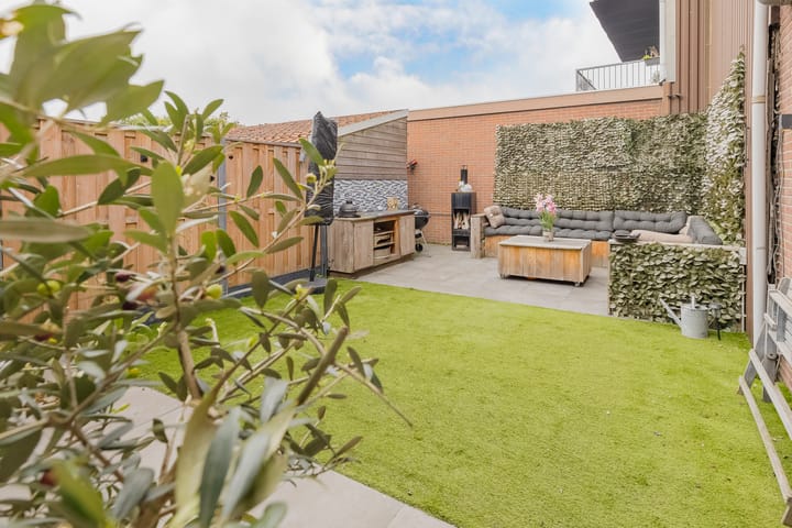 Foto 18 van Trompstraat 96