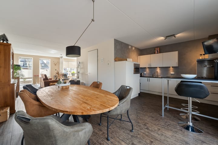 Foto 21 van Schweitzersingel 8