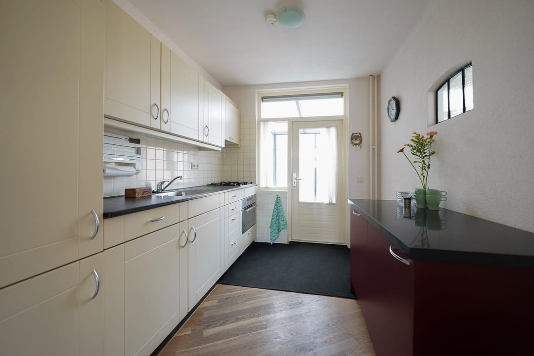 Foto 16 van Nic Beetsstraat 28