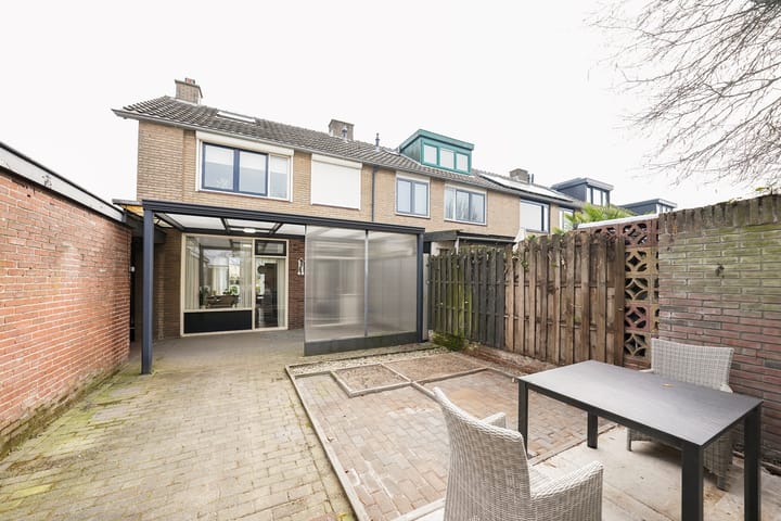 Foto 32 van Nic Beetsstraat 28