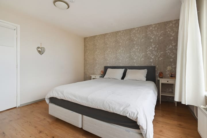 Photo 5 of Marcellus Emantslaan 65