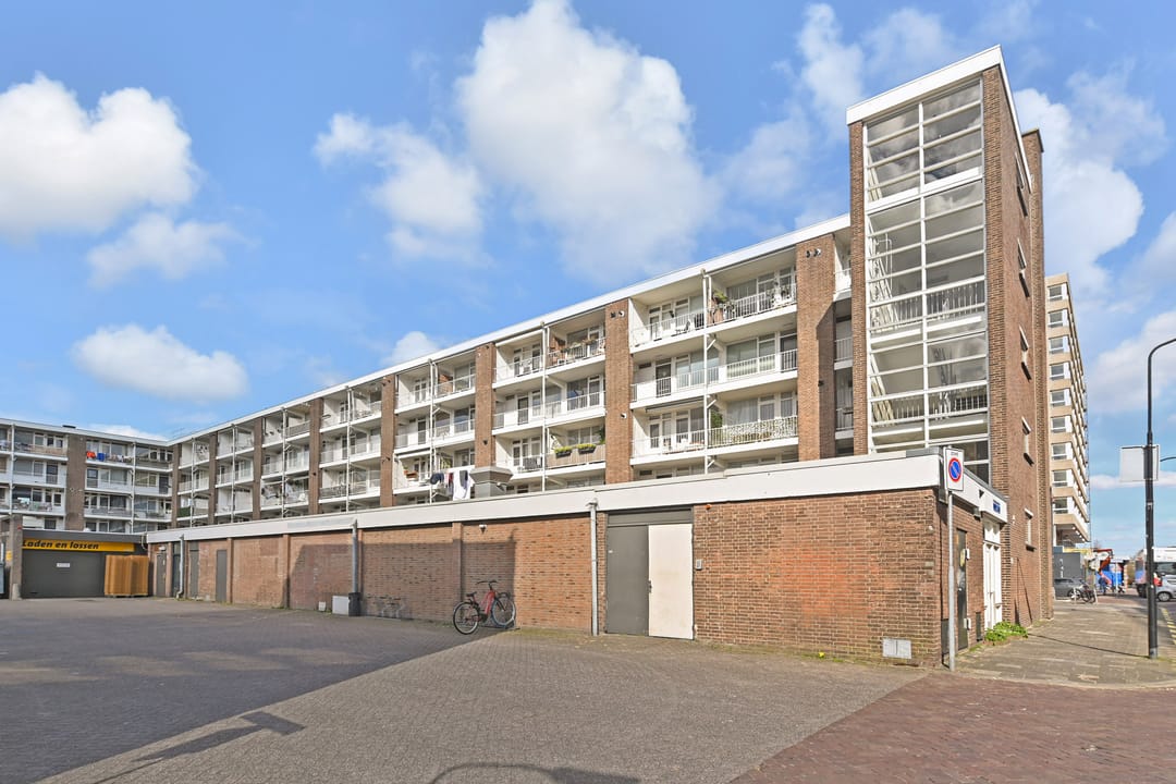 Photo 38 of Marcellus Emantslaan 65