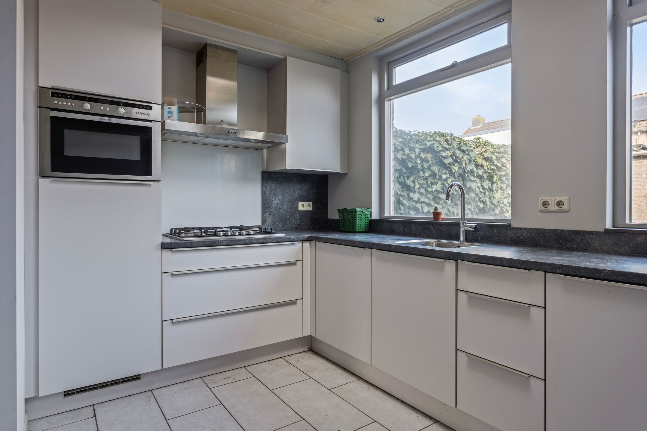 Photo 6 of Lavengang 19