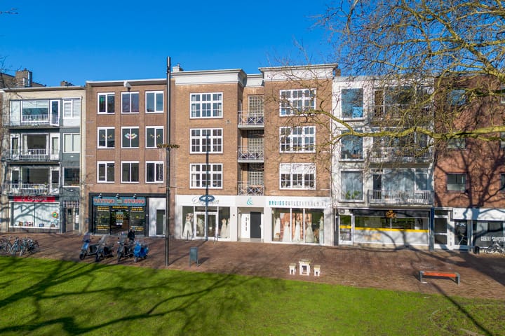 Foto 2 van Gele Rijders Plein 27-3