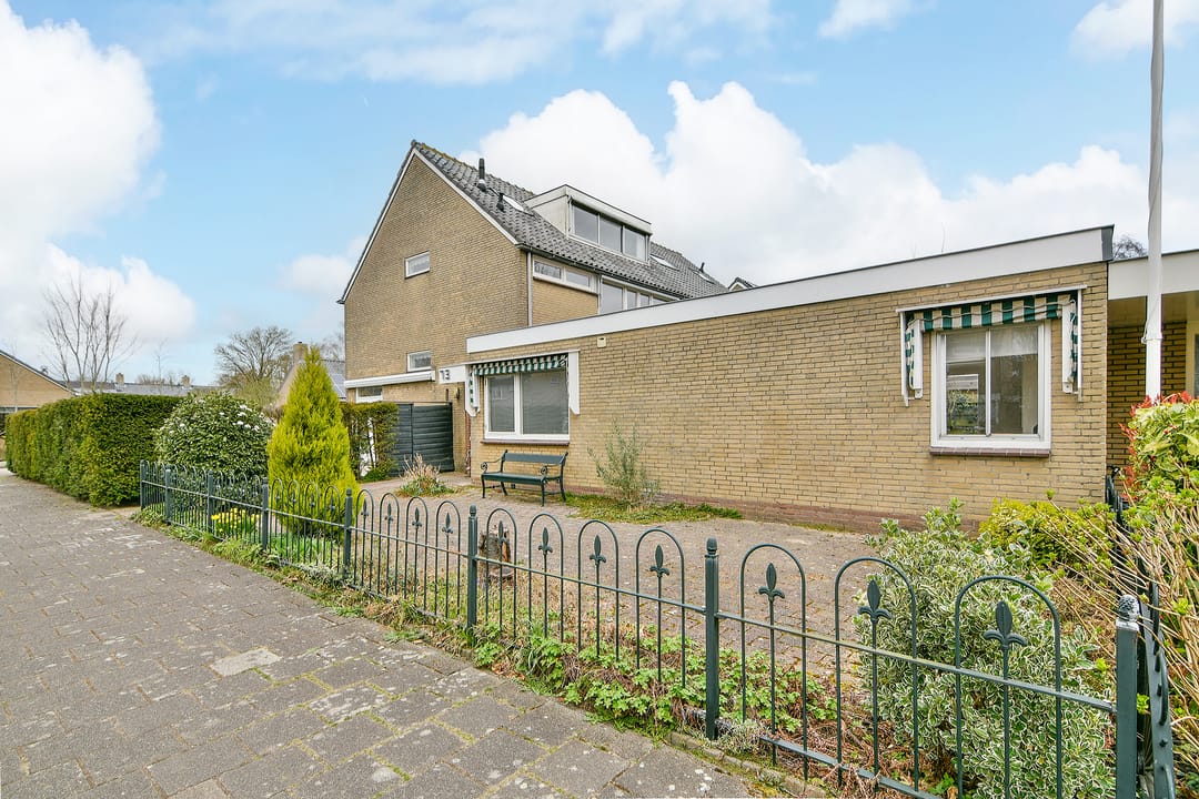 Photo 1 of Vliegersplein 73