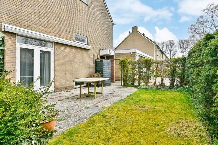 Photo 2 of Vliegersplein 73