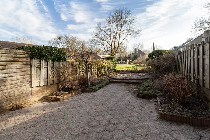 Foto 28 van Helmondstraat 12