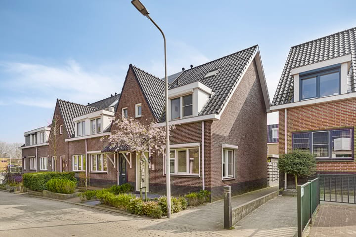 Foto 6 van Schoolstraat 10