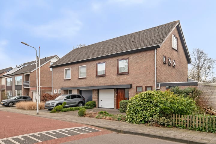 Foto 35 van Celsiusstraat 9