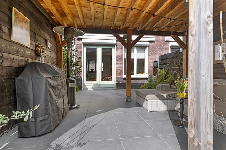 Foto 27 van Schoolstraat 10